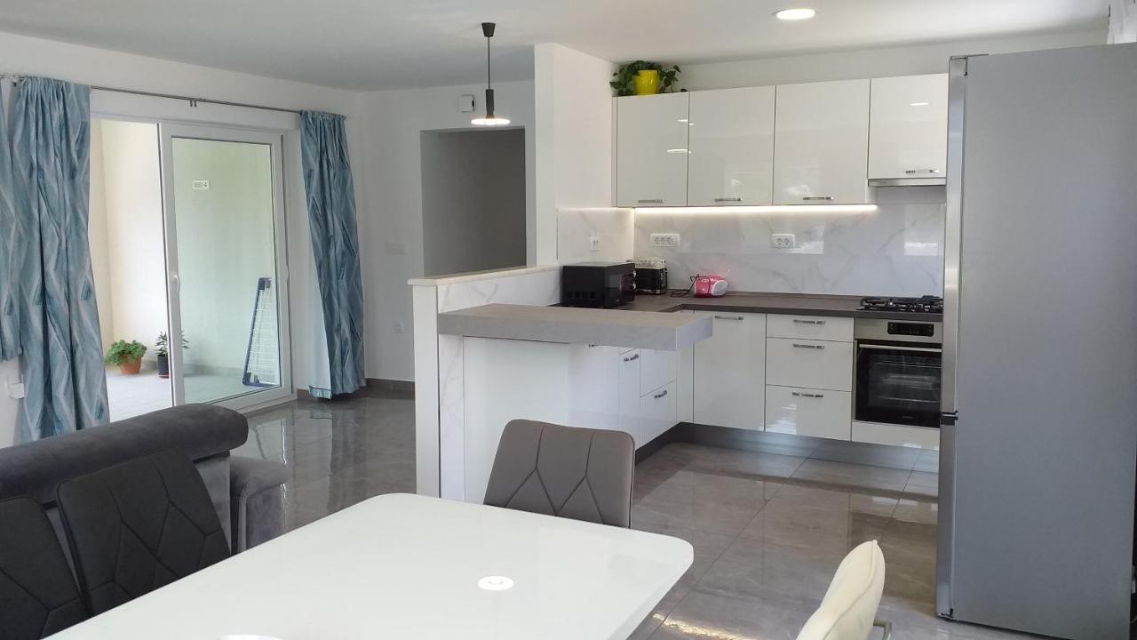 Apartman Karla Λάστοβο Εξωτερικό φωτογραφία
